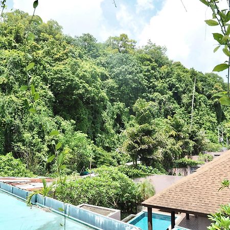攀瓦布里海滨度假村【SHA Extra Plus】 攀瓦海滩 外观 照片 View of the resort