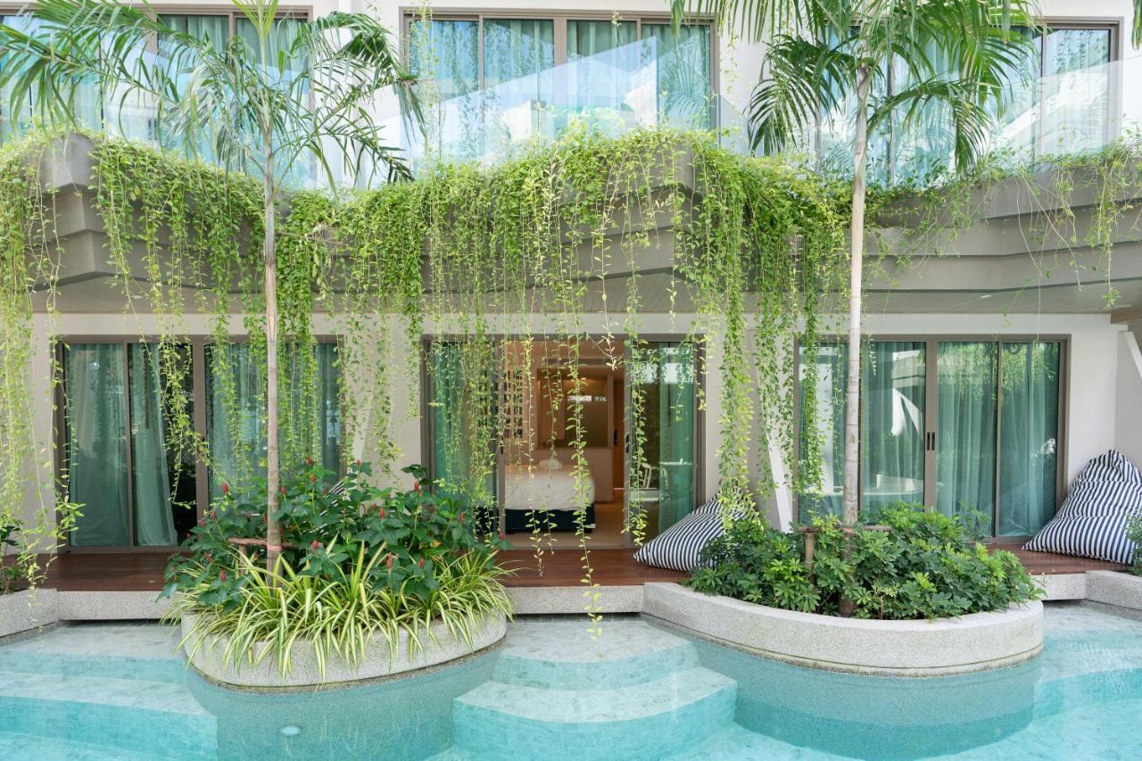 攀瓦布里海滨度假村【SHA Extra Plus】 攀瓦海滩 外观 照片 The swimming pool at the hotel