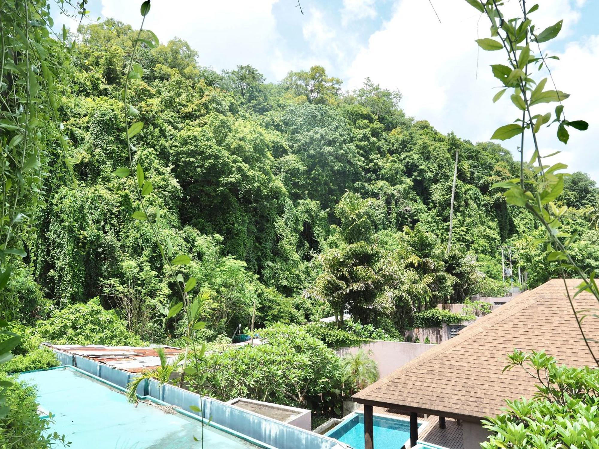 攀瓦布里海滨度假村【SHA Extra Plus】 攀瓦海滩 外观 照片 View of the resort